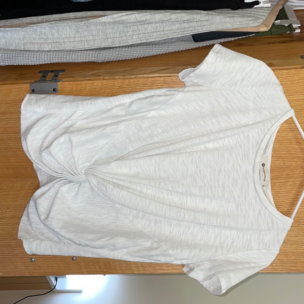 Impeccable Pig White Shirt With Twist On Bottom